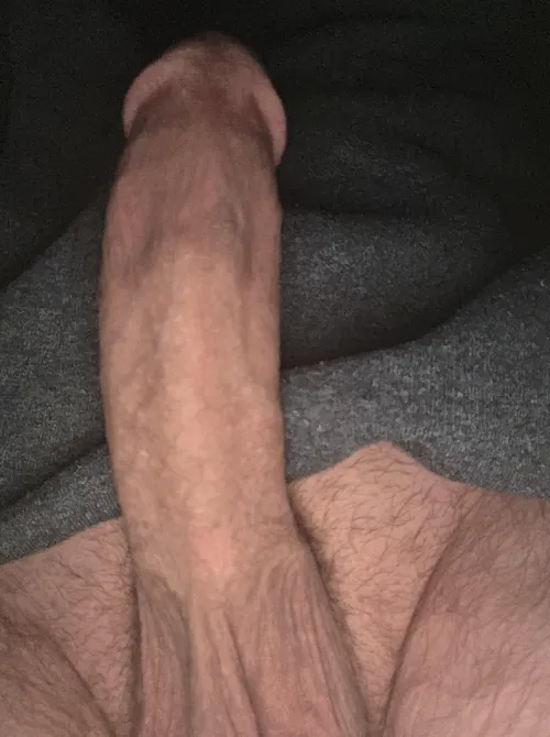 26 [M4F] #FLW Would you give me oral support while I play games by RedMedia69