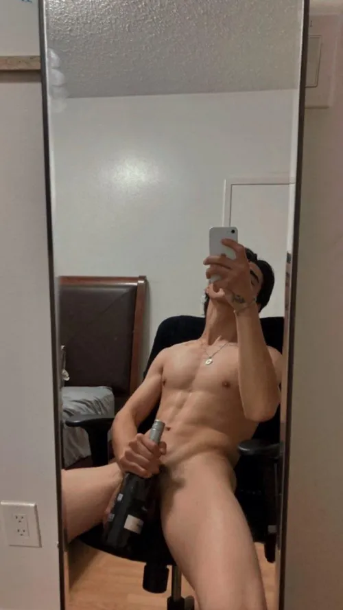 26 [M4F] Looking to break my bed by LuckyJohan