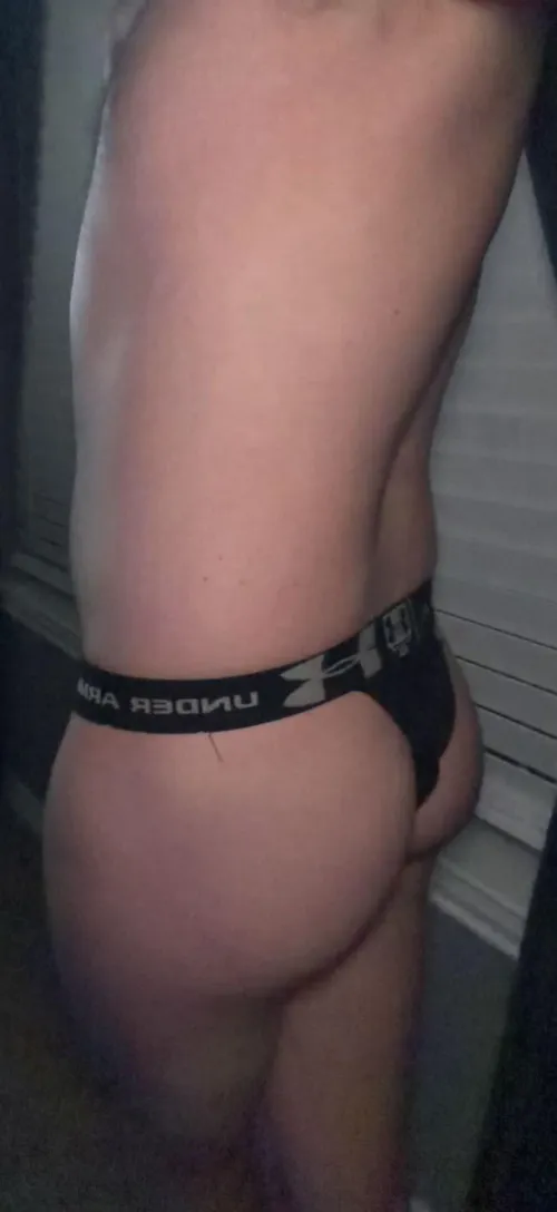 26 male - high and horny by AcanthaceaeLonely525