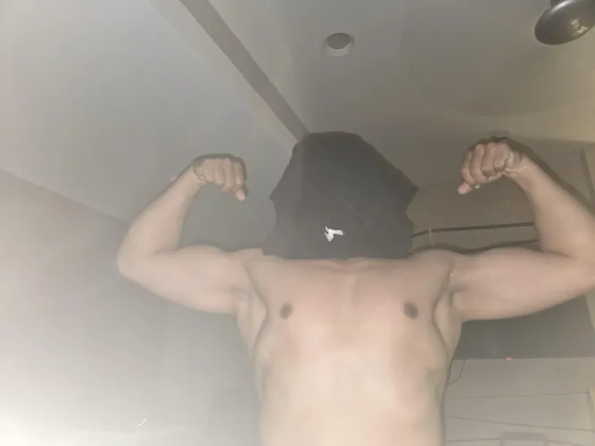 26 musc sub. Had a wonderful time with this dom. by dilliwaale