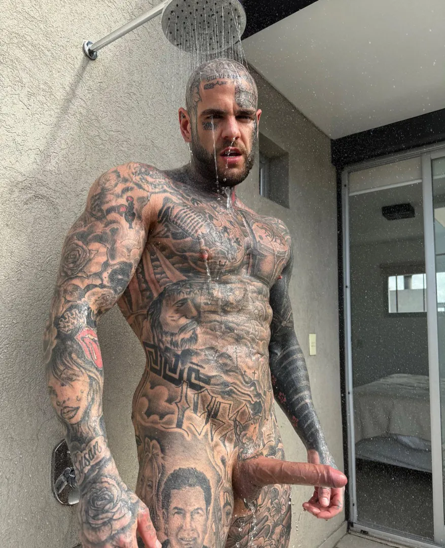 26, Straight, UK posted by KingJoleba