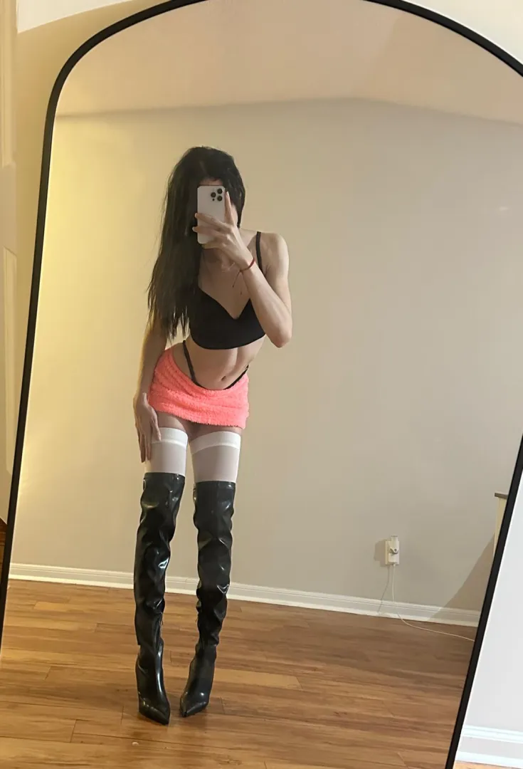 26 [t4m] sick of TN, would you take me to a blue state ;) posted by newbrandsy