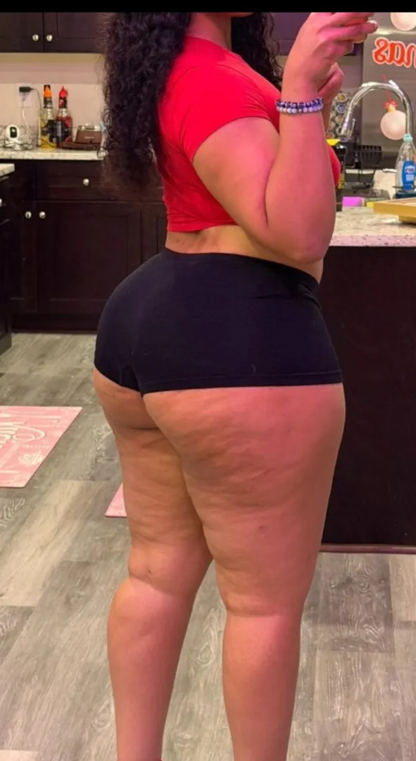 26[F4M]Fremont. My new bra pushes everything up come bury your face in it.I’m in black silk that barely covers rip it off, pull it with your teeth. posted by AppointmentHead3476