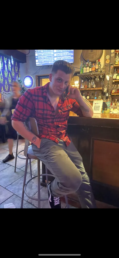 26m hmu by [deleted]