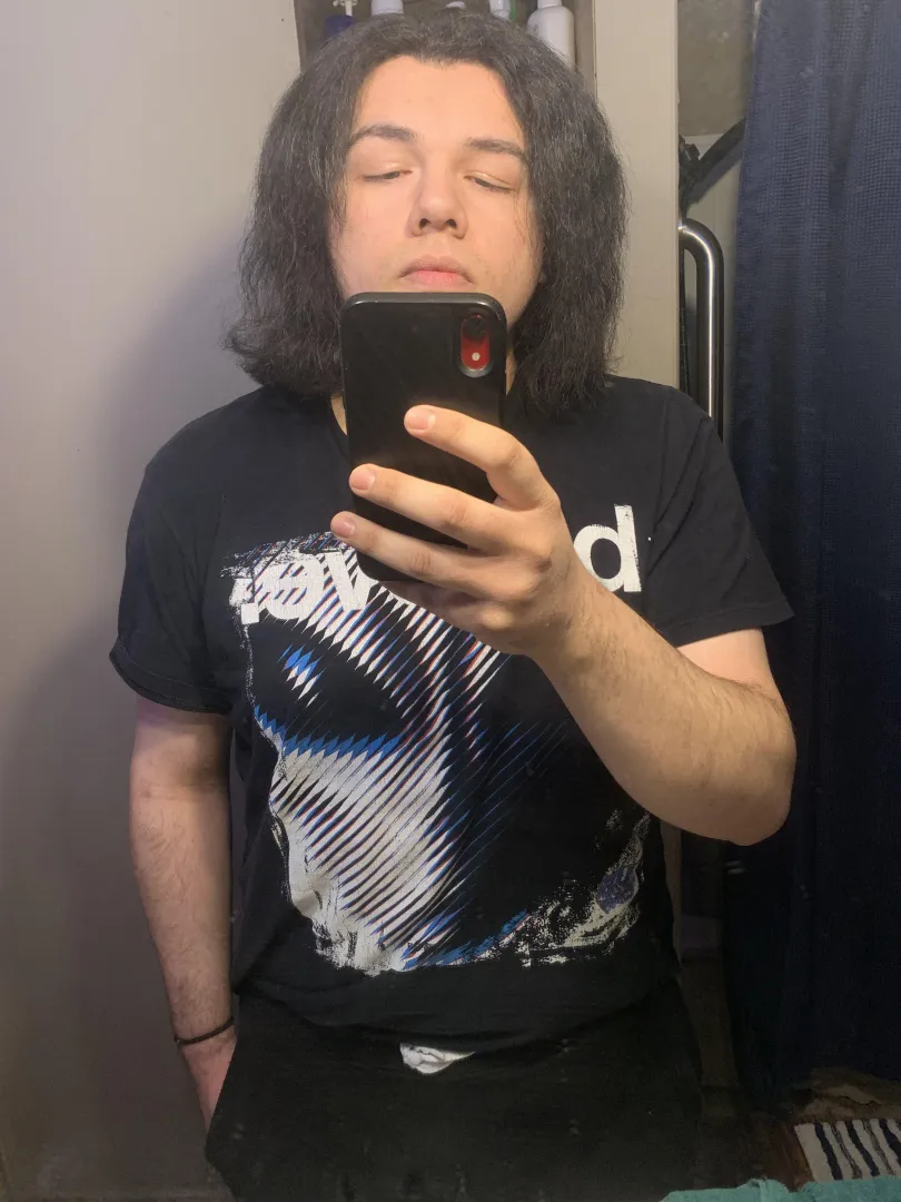 26M in Pontiac looking for a woman nearby posted by nothinghere_66