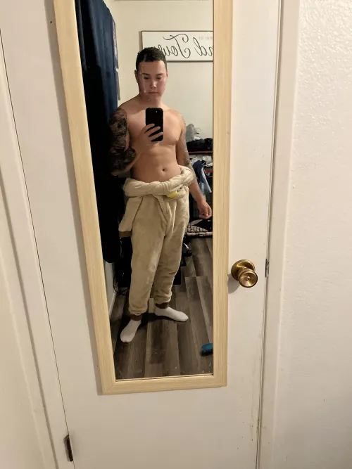 26m looking for fm sugar baby in Phoenix el mirage surprise area up to 1k a month by Odd-Fondant2857