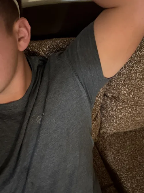 26M4F/MF Topeka, staying in a room this week, hmu to talk/hang and see what the vibes are like. by waynebob666