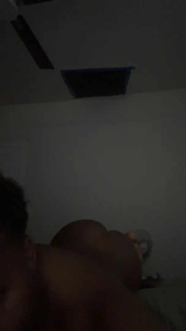 [27] anyone up for some head ? posted by queendevine78