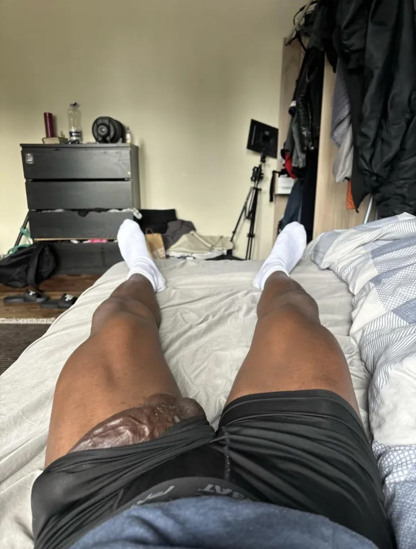 27 Are you str8 but curious about donkey BBC? I won’t tell ur gf - hmu if ur in Houston moore_0298 posted by natty_42