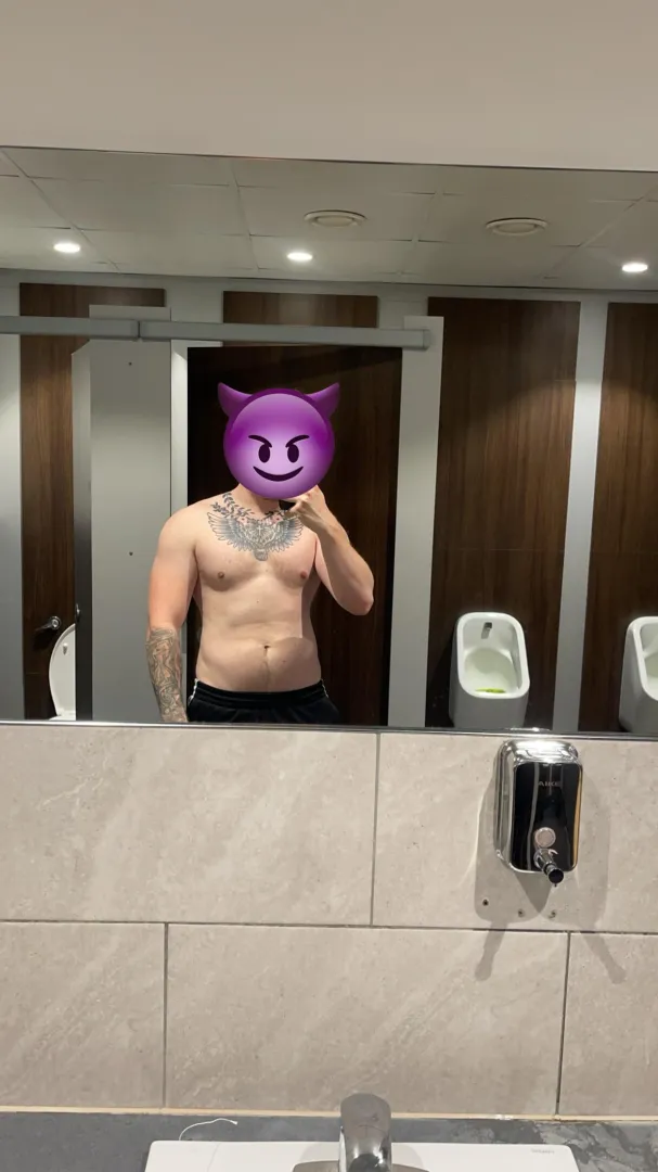 27 from uk kent posted by Majestic_Koala5873