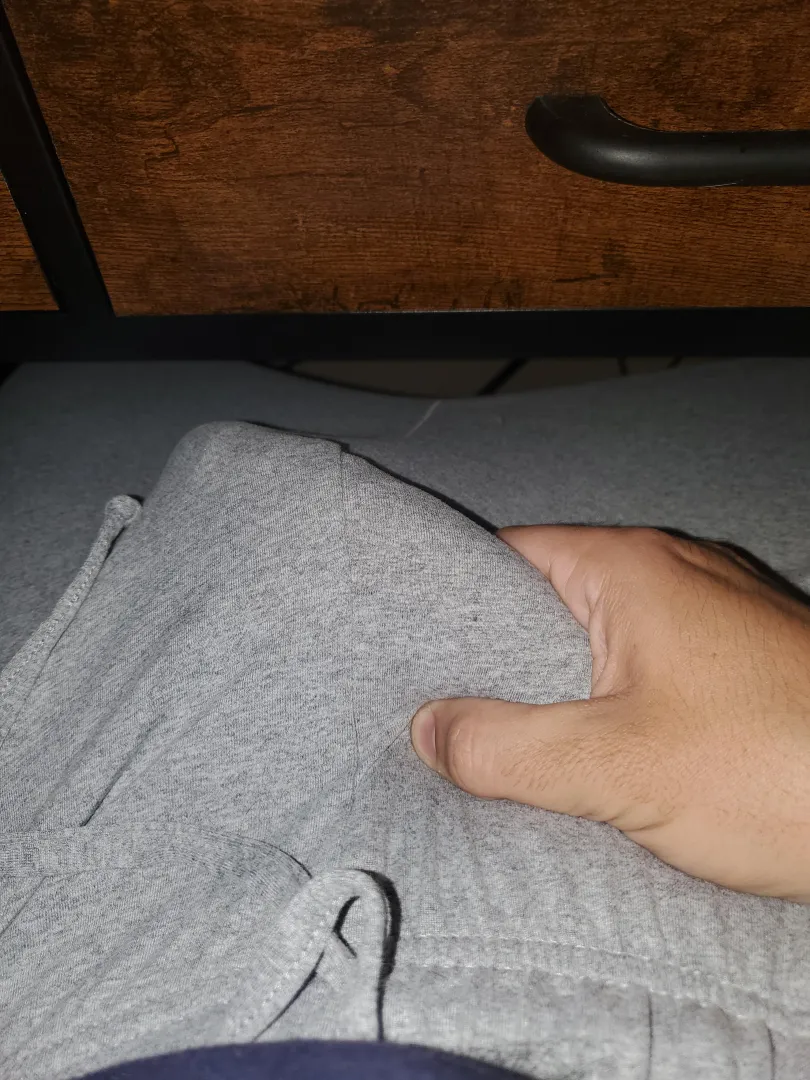 27 how do you like my sweatpants posted by fedmehoneytoo