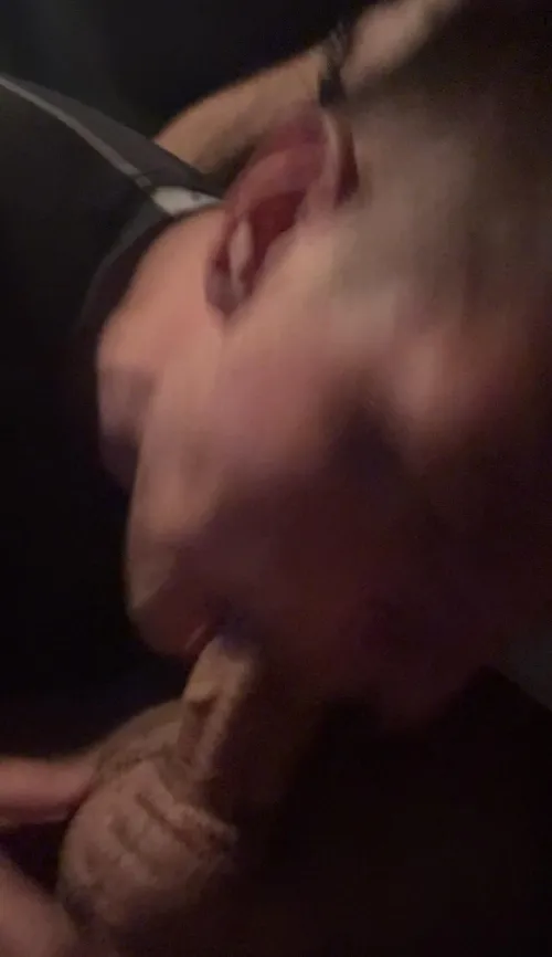 [27] M Craving for someone to use my throat tonight  Drive  by i98lad