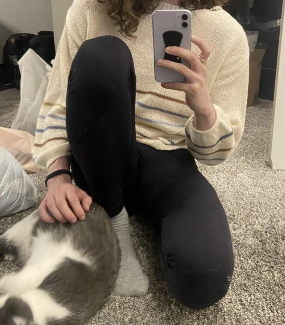 27 [M4A] Mason Femboy bottom looking for top. posted by Prize_Touch