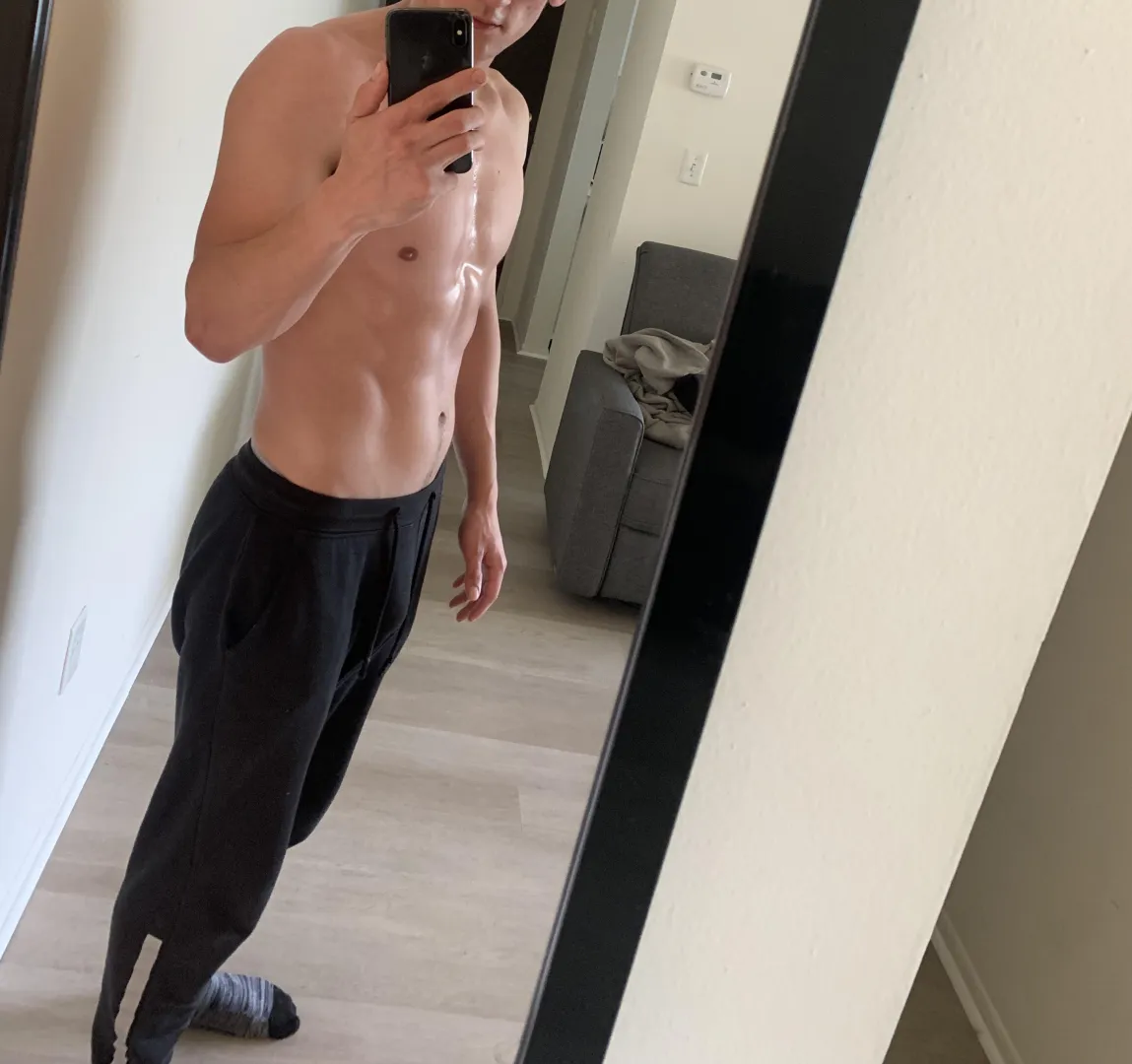 27 M4F Oakland county posted by Think_Corner_4968