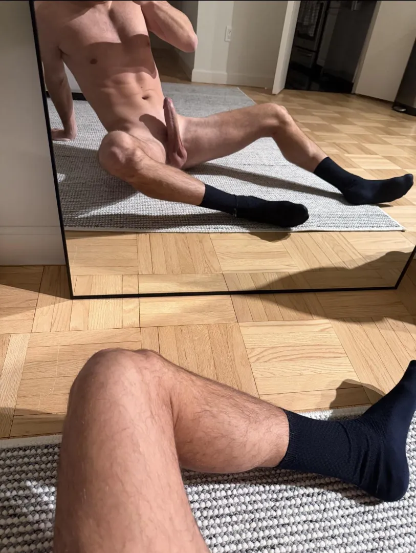 27 [M4F/M] #fidi Bi-curious looking for a ONS this Sat/Sun posted by FlamingHyabusa