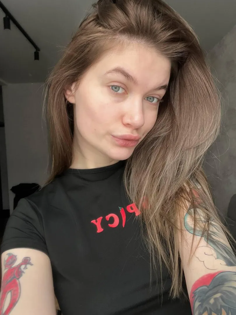27F no makeup posted by kira_shake