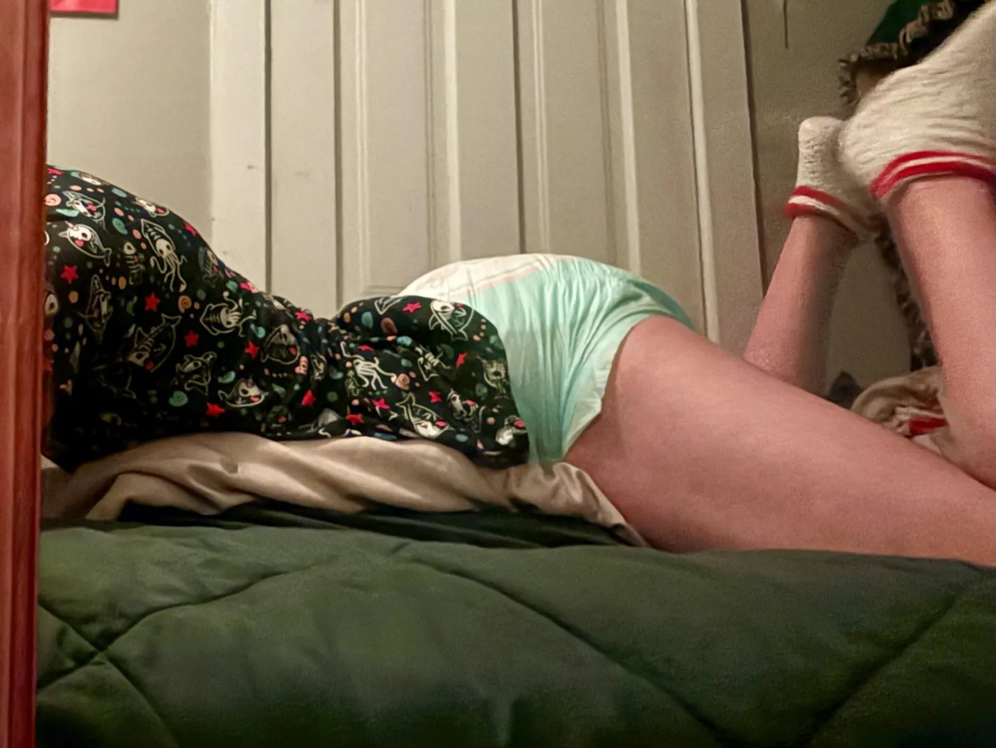 27m can I make humpies on your leg instead  posted by chi_abdl