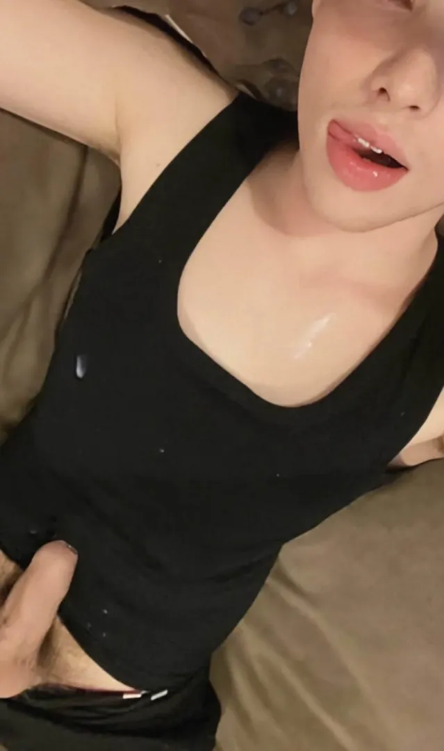 28, Doncaster, big shooter. DM me love chats and mates. posted by AlternativeFragrant7