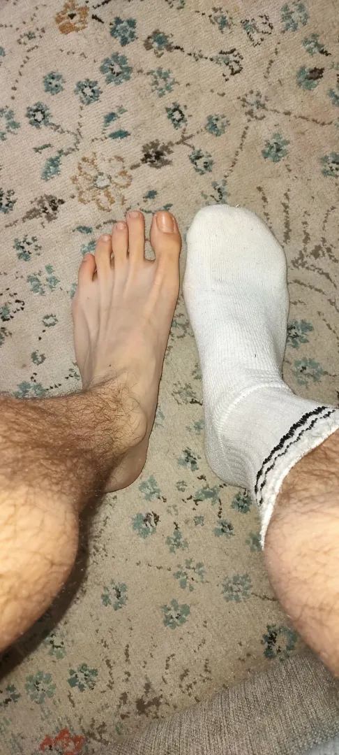 28 yo / dm posted by Nakedfrboy