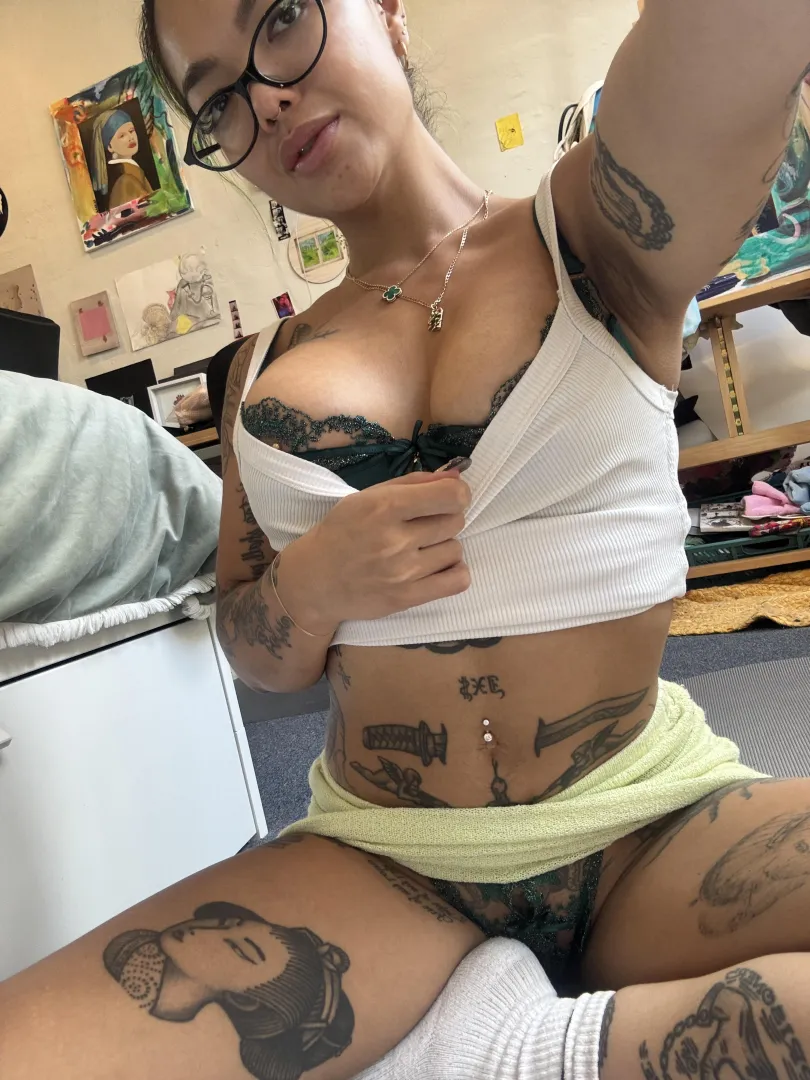 28F , need a content partner posted by akirazayonline