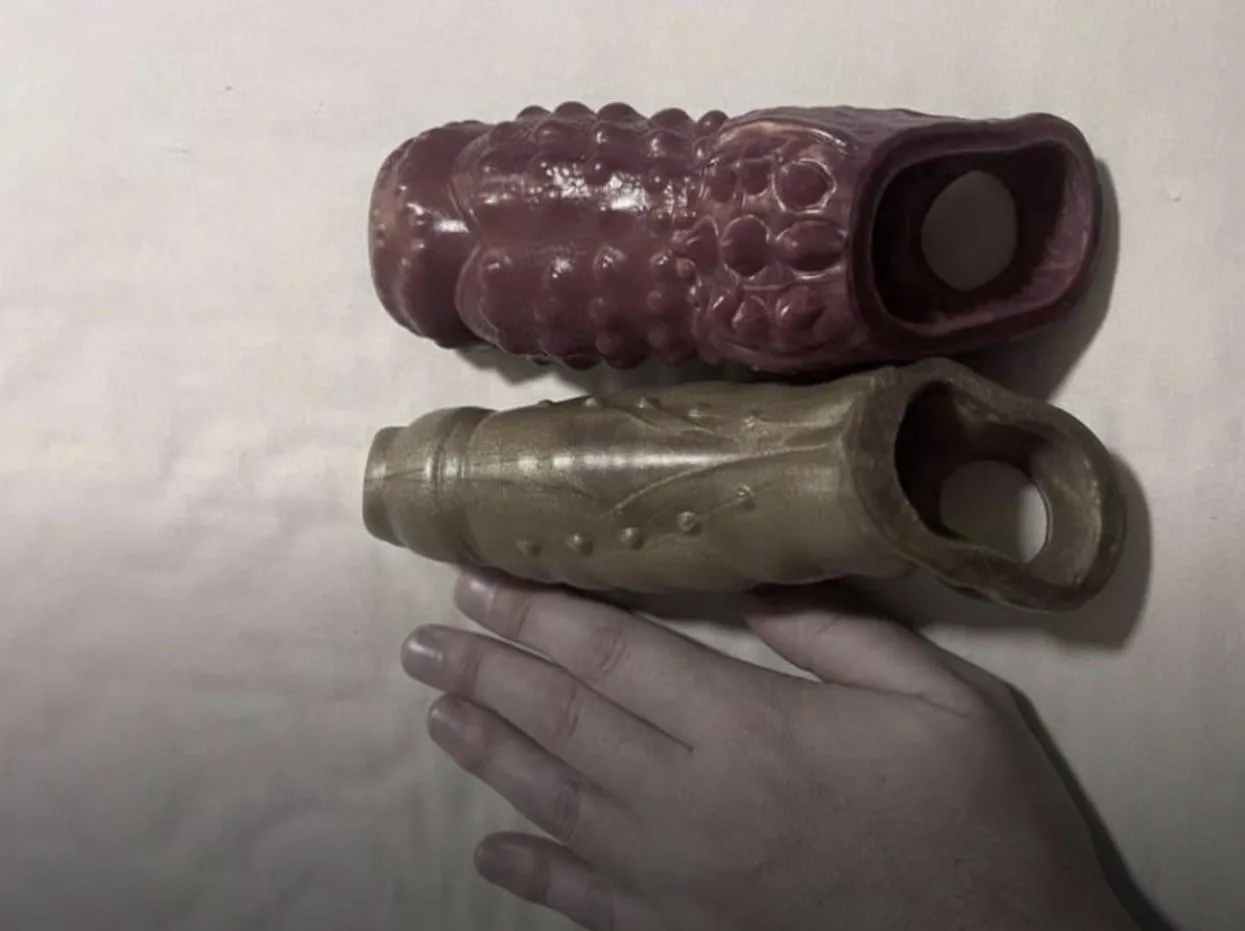 28m 4 kinky F/MF couples wanting to try bad dragons (Brisbane) posted by AdPuzzleheaded6685