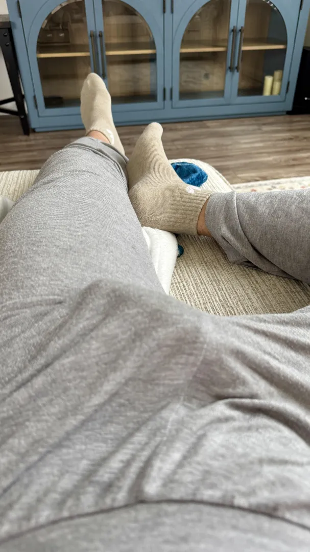 29 Chilling on the couch posted by L115F935