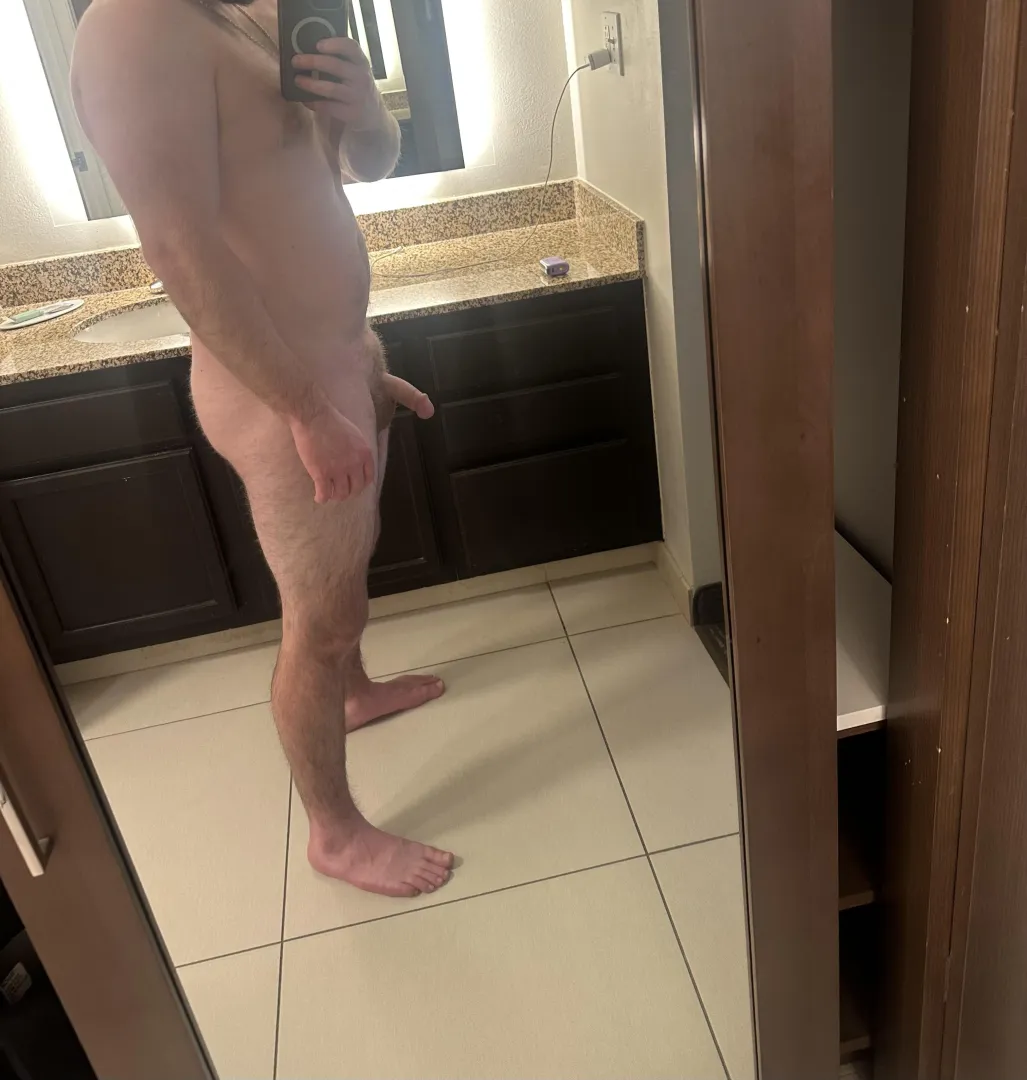 29 [M4A] #springfield - daddy looking for sissy to have fun in my hotel all week. Dm me with pics let’s have some fun. A lot of room in my hotel ;) posted by Visible-Respond6655