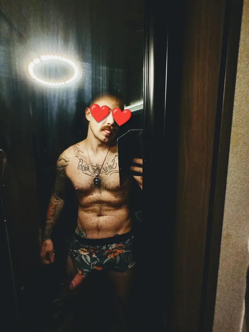 29 [M4F] Central Washington Area - Do you like my boxers? posted by BWCoffeejo