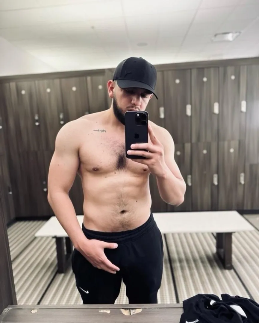 29 M4F North Jersey posted by XCEN3021