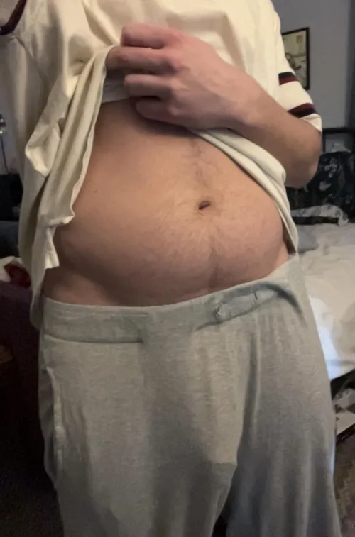 (29) pretty risky to wear grey sweatpants that are this thin lol doesnt leave too much up to the imagination by dimmerlights