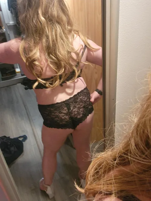 29 [S4A] #NH - Looking for a man to make me his sissy gf or other sissies who wants to be friends by maddiesissyxoxo
