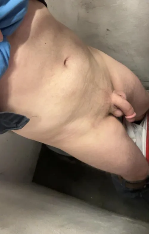 29m Bessemer slim/fit for same and similar age. by WideCoast4347