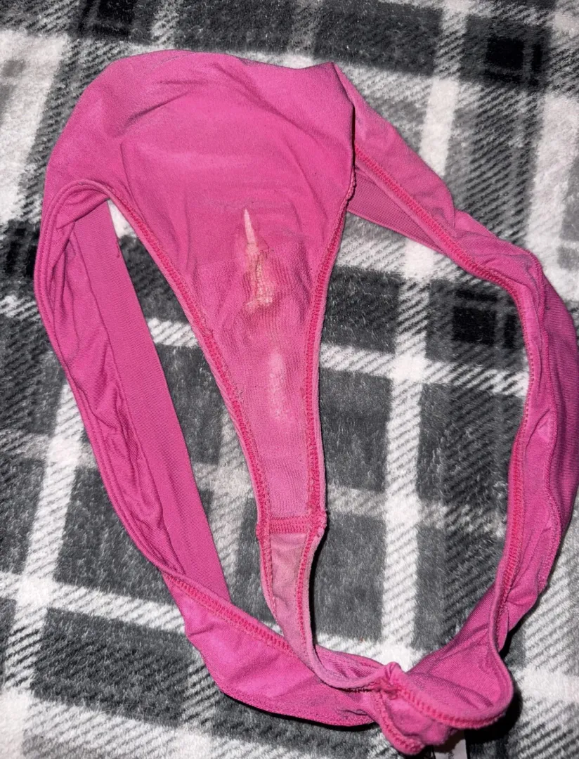 2day wear  should I put them back on posted by latina_jasmine