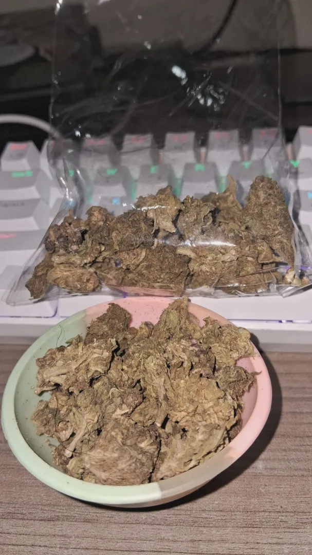 3 reais a g da flor posted by fvckbroraffa