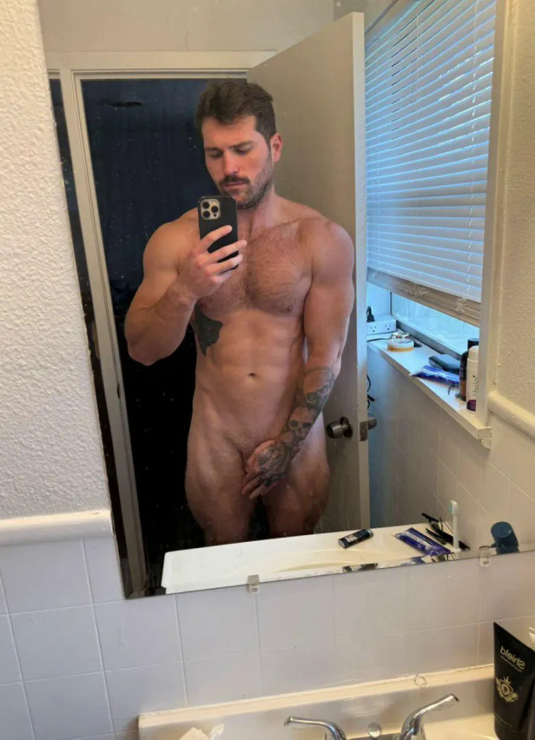 [30] Be honest, did your eyes go straight to the abs posted by WolfWilloww