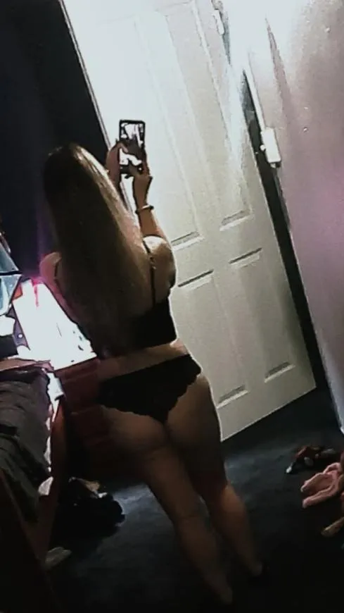 30 bi female looking for other bi f around the ipswich area - no single men sorry  posted by sad_panda_420