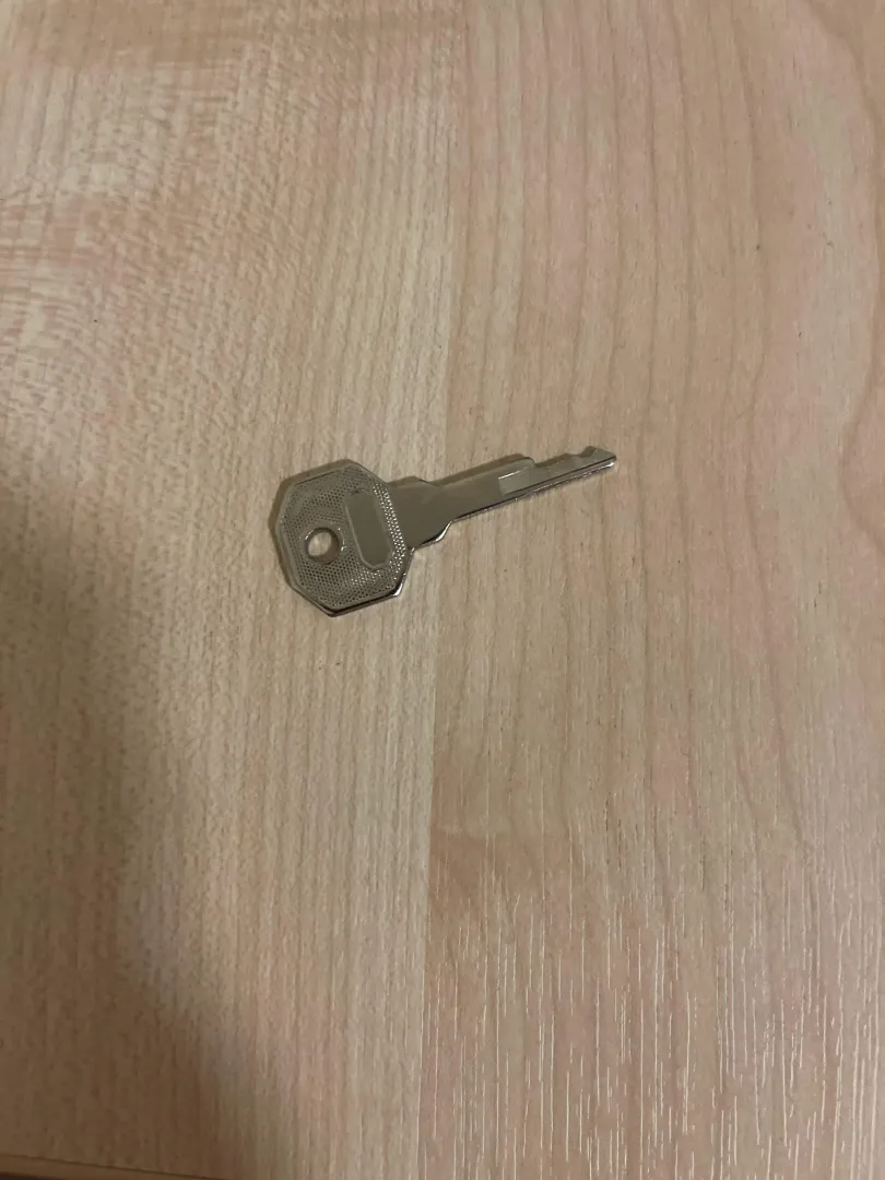 [30] got given this key by a friend, what’s it unlock? posted by dont-vape-on-pizza