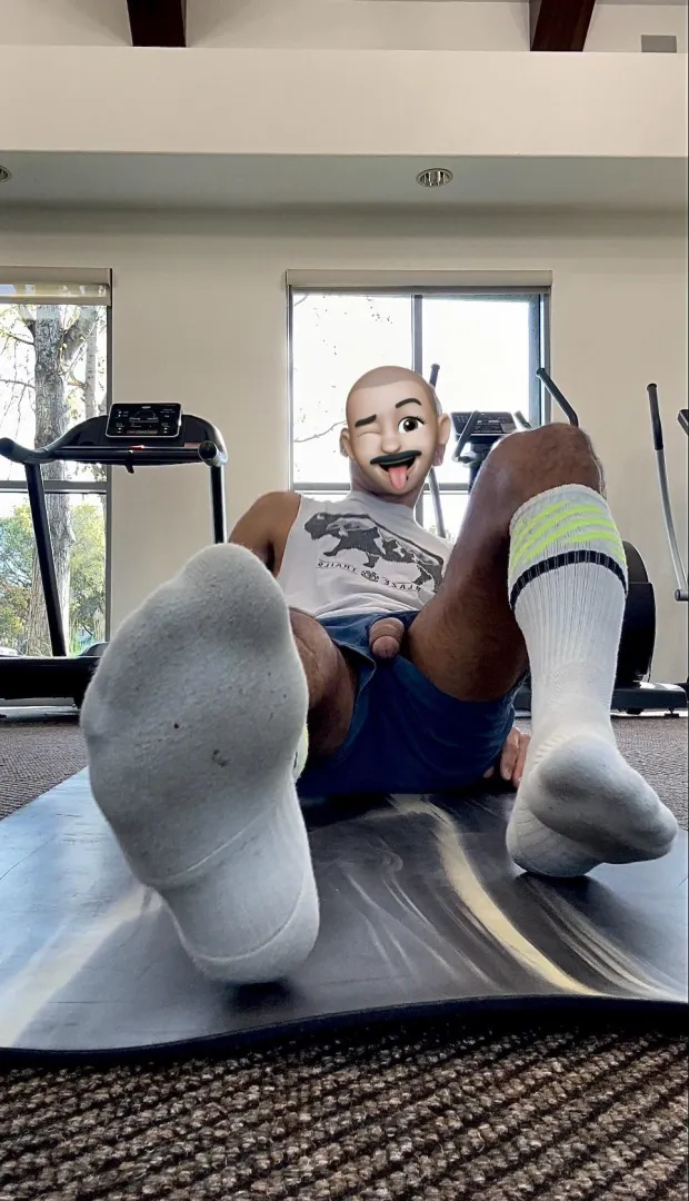 [30] Sniffing options, DMs open for serious inquiries. posted by jluis2024