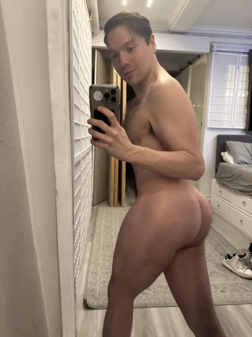 300 squats a day bro by kingrubi22