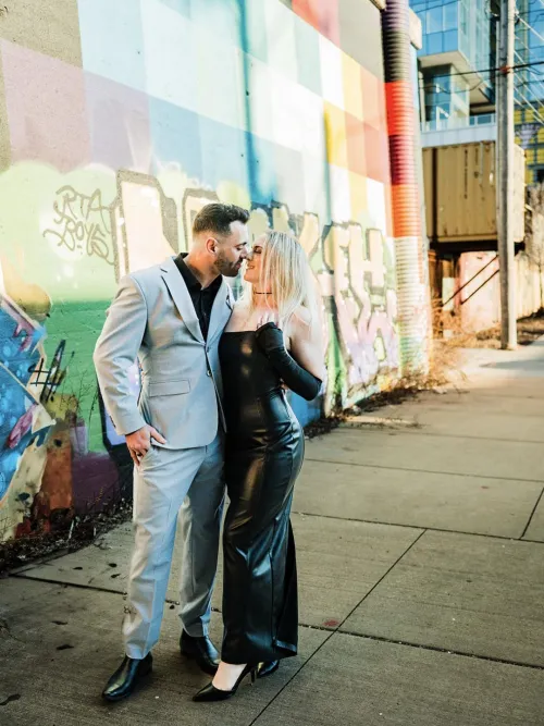 [30F & 40M] [Chicago] Looking to meet fellow bougie swingers on Sunday the 15th  by AdventurousHo