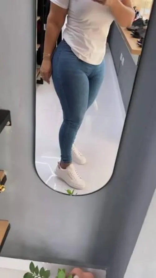 30/f/Marseilles looking for friends by Potential_Try7026