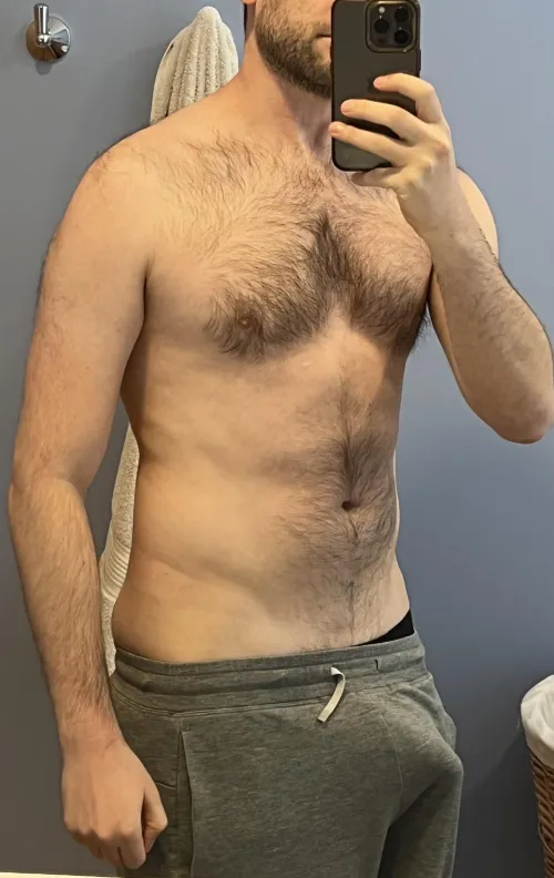 30M4F - in Melbourne this Sunday night and Monday night. Looking for hookup in my hotel room while I’m here by JoggingSnake