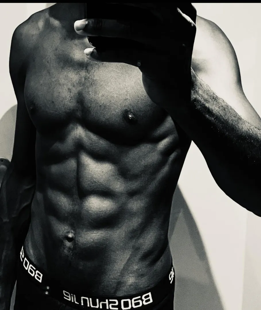 31 [M4F] Berlin only. Looking for cute women that like to dressup and have fun. Dm posted by Silent_Chaos_Throw