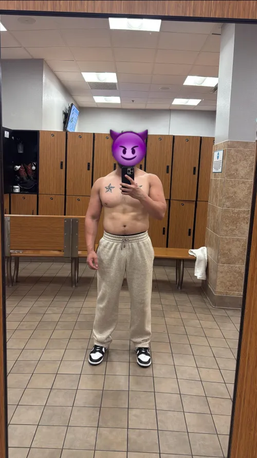 [31] [M4F] straight latino by Secure_Beautiful_433