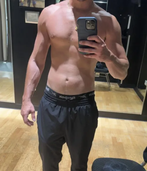 31 [M4MF/F] Bull in central CT by AppointmentLow2592