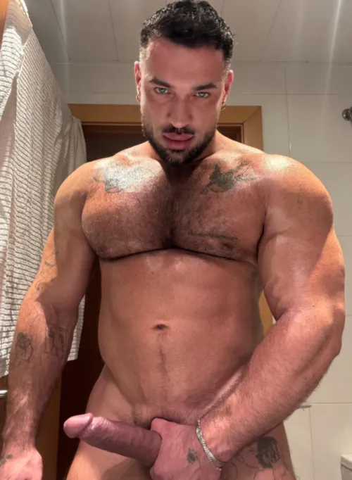 [31] would you guys like suck on this beautiful rock hard cock with my vains showing out? by fihekwe