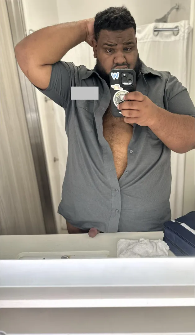 32 M (Location) US/AR, felt a breeze when I took this after getting off work, not sure why  posted by Ok_Category_4099