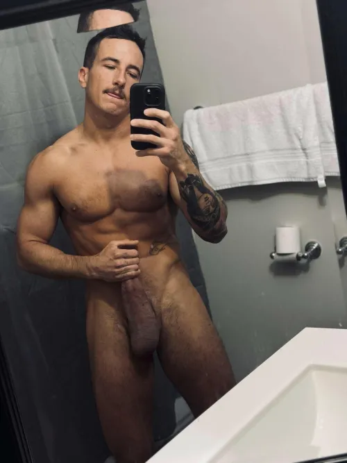 32, straight. That boi thicc by deklanscock