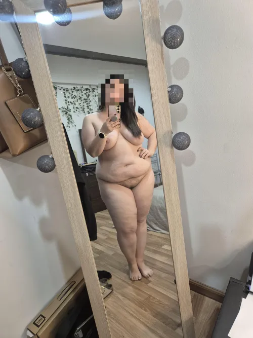 32F, 110KG, 162cm by beardybaddiecpl