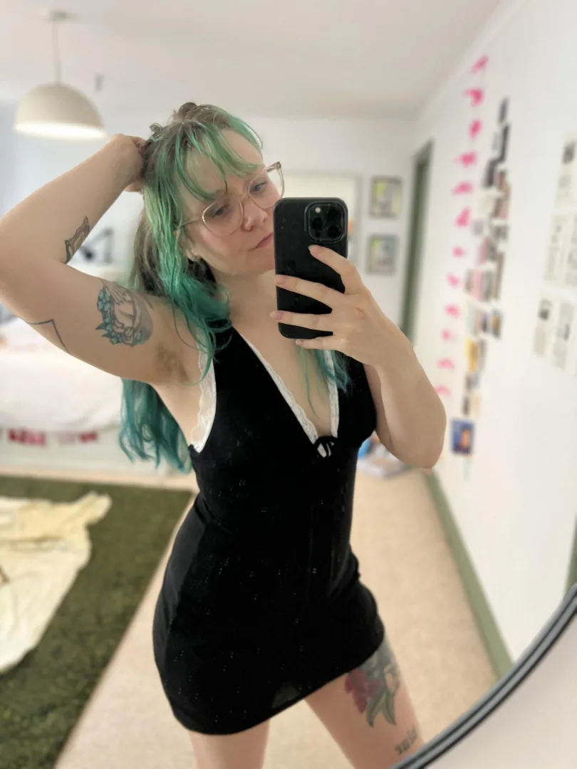 32F I look innocent until you get me alone. Care to find out how naughty I really am? posted by Clear-Reach1001